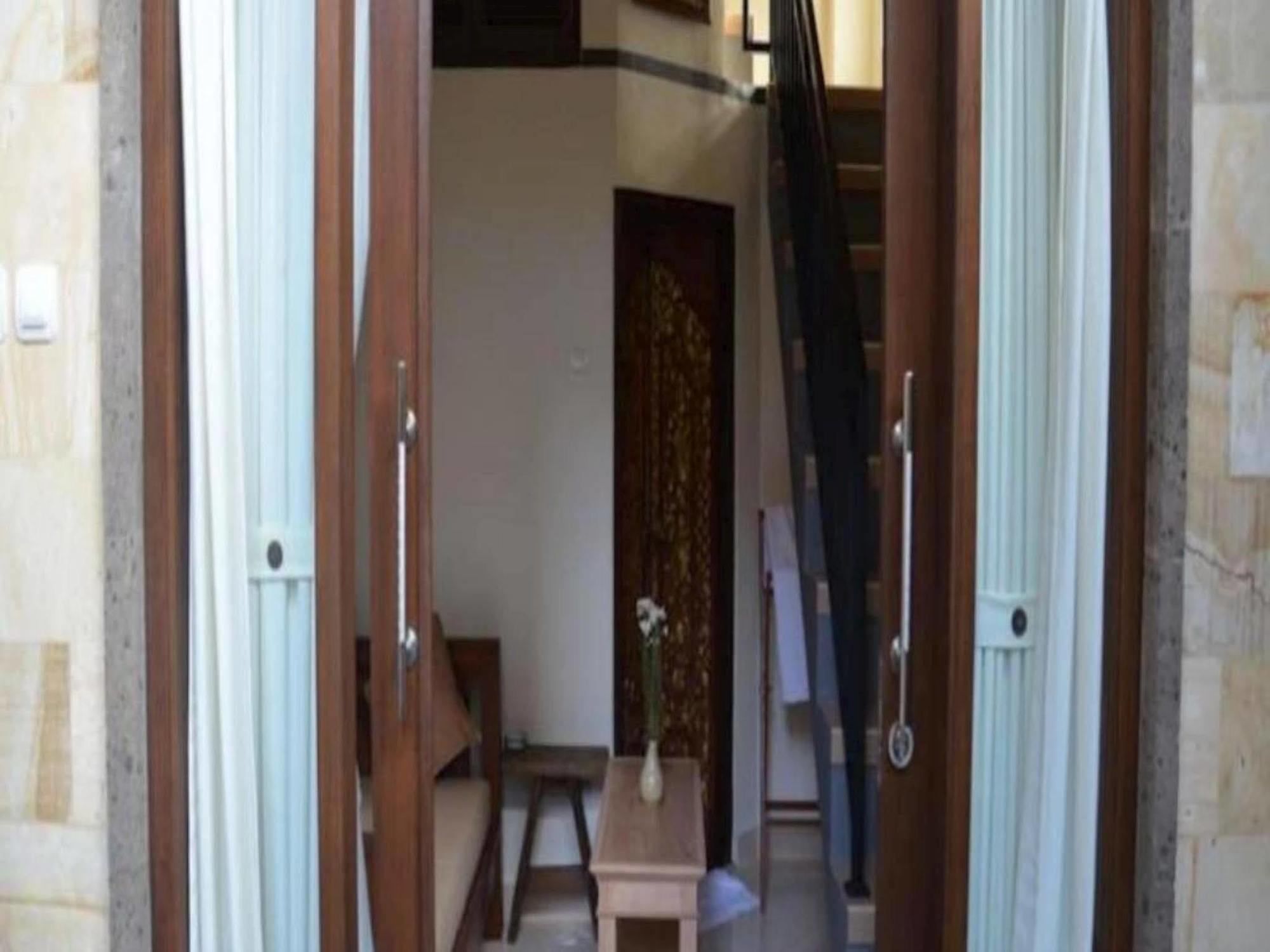 Corner Guest House Убуд Экстерьер фото